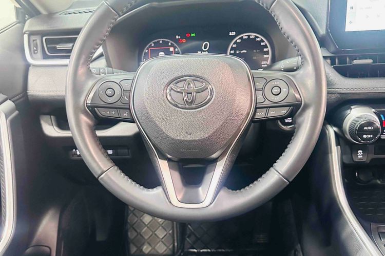 Used Toyota Wildlander 2023 2.0L CVT Two-Wheel Drive Luxury PLUS Edition