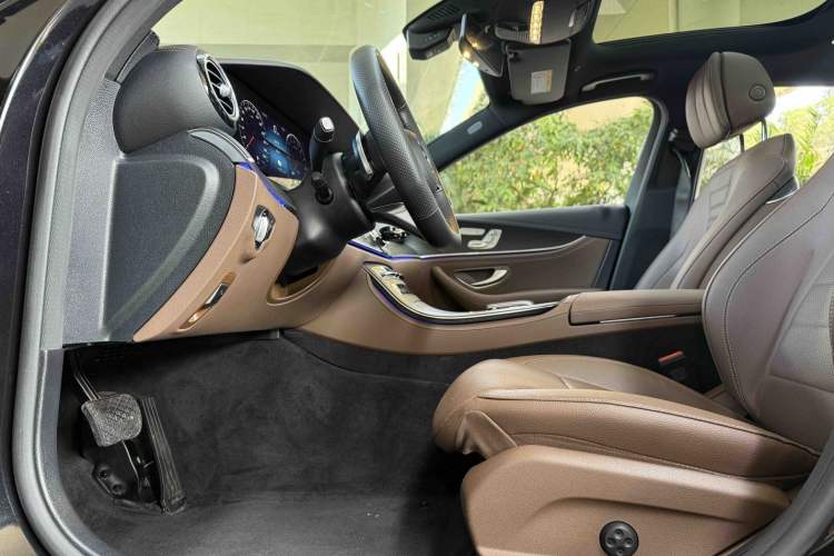 Used Mercedes-Benz E-Class New Energy 2023 E 350 e L Plug-in Hybrid Sports Sedan