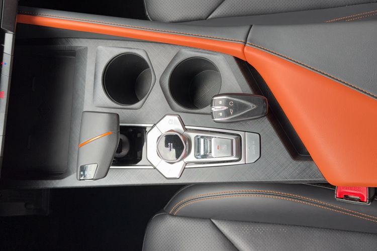 Used Changan UNI-V 2022 1.5T Prestige Version
