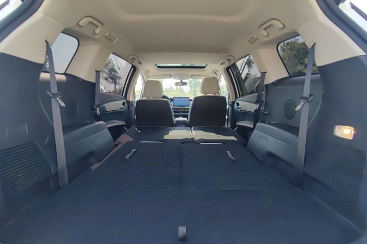 Used BYD Song MAX New Energy 2022 DM-i 105KM Prestige Model
