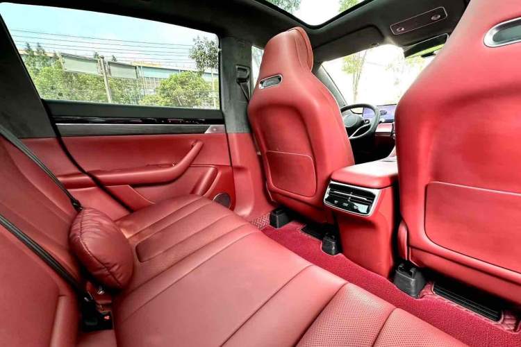 Used Hima Luxeed R7 2024 All-Electric 802 km Max