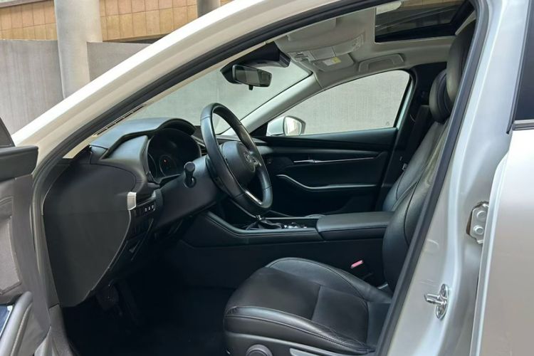 Used Mazda Mazda 3 Axela 2020 2.0L Automatic ZhiXuan Edition
