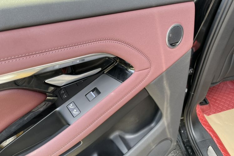 Used Land Rover Range Rover Evoque 2023 Aurora L 249 PS Luxury Edition
