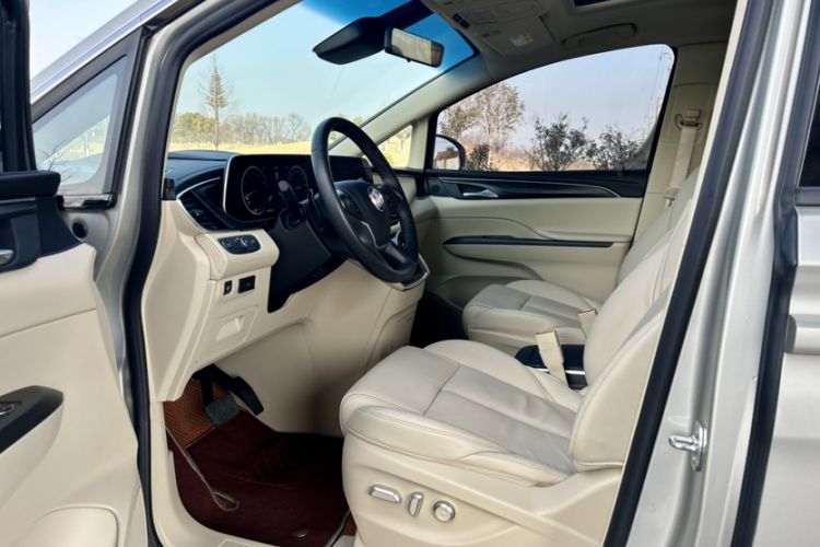 Used Buick GL8 2022 ES Landtrek 653T Luxury Edition