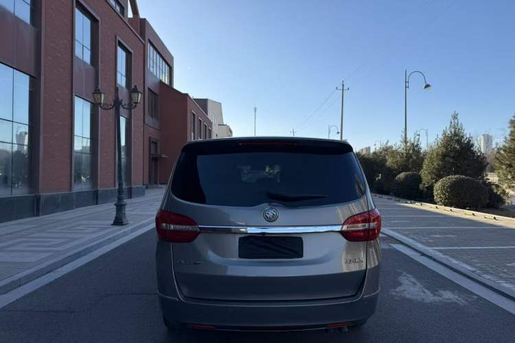 Used Buick GL8 2018 28T Luxury Model China VI Standard
