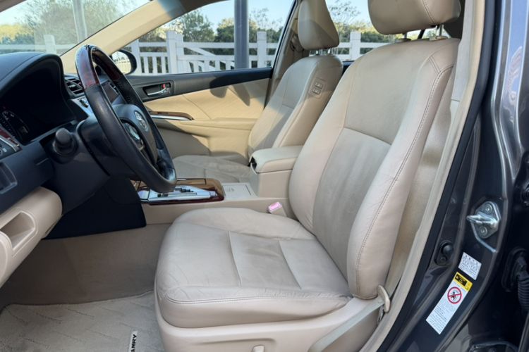 Used Toyota Camry 2013 2.0G Comfort Edition
