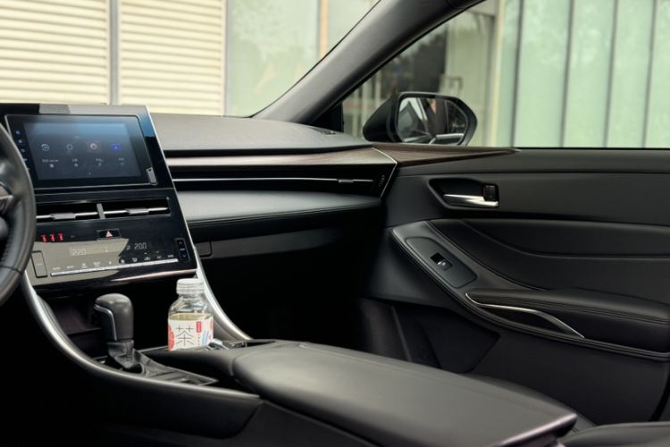 Used Toyota Avalon 2023 2.0L Premium Edition