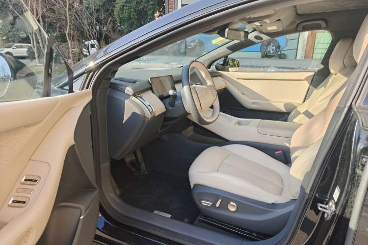 Used XPeng P7+ 2024 Long-Range Max
