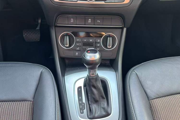 Used Audi Q3 2016 30 TFSI Fashion Model
