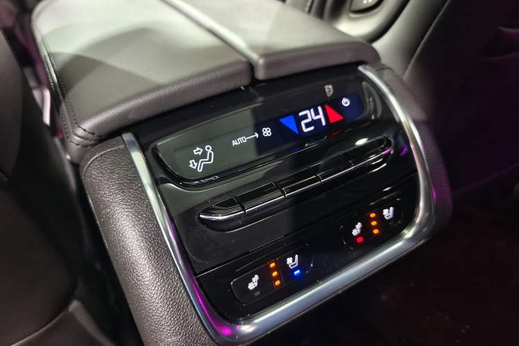 Used Buick Enclave 2022 652T 4x4 Prestige Flagship 6-Seater
