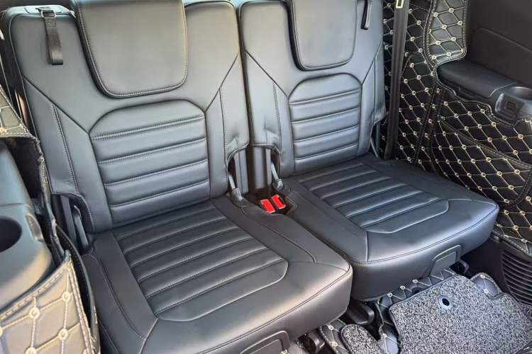 Used Ford Edge 2018 EcoBoost 245 Two-Wheel-Drive Titanium 7-Seater China V Standard
