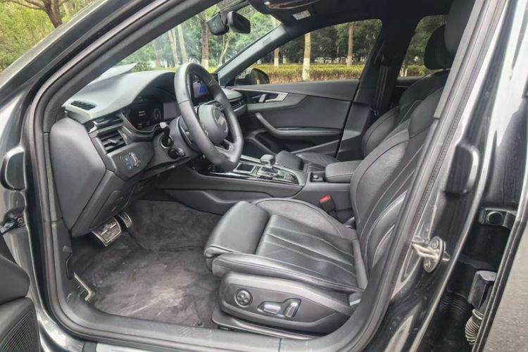 Used Audi A4L 2024 40 TFSI Luxury Dynamic Edition
