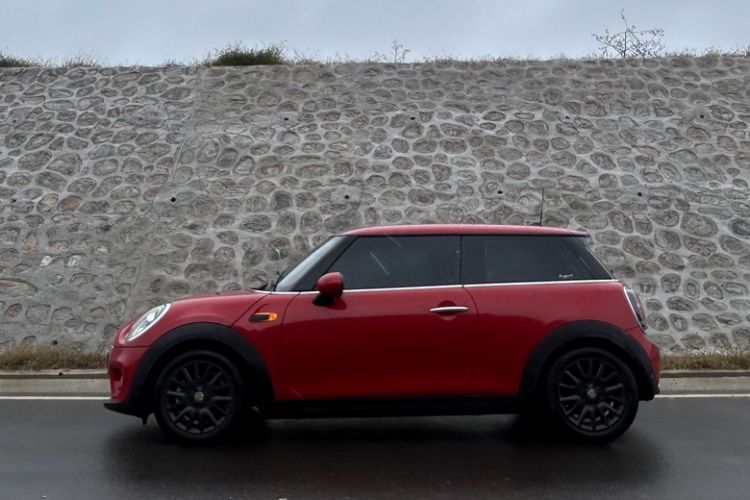 Used  MINI 2016 1.2T ONE Pioneer Edition
