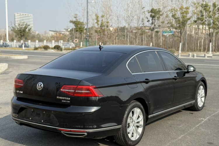 Used Volkswagen Magotan 2019 330TSI DSG Luxury Version China VI Standard
