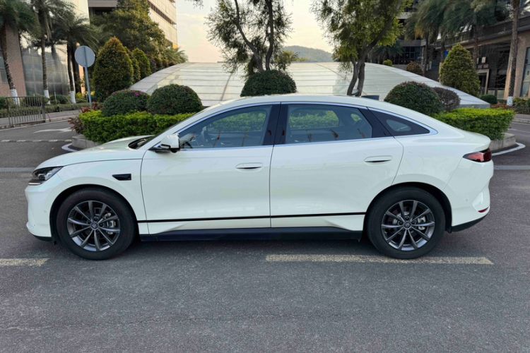 Used BYD Qin L 2025 EV 545KM Beyond Version
