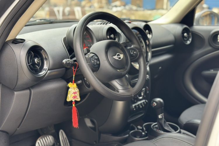 Used  Countryman 2014 1.6T COOPER S
