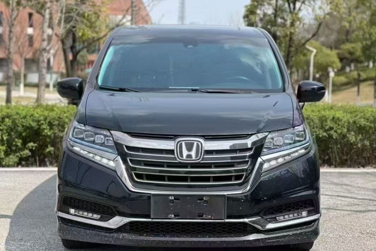 Used Honda Elysion 2019 2.0L Hybrid Luxury Edition
