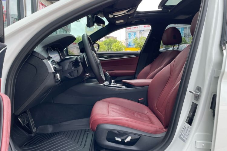 Used BMW 5 Series 2018 530Li Luxury Edition M Sport Package
