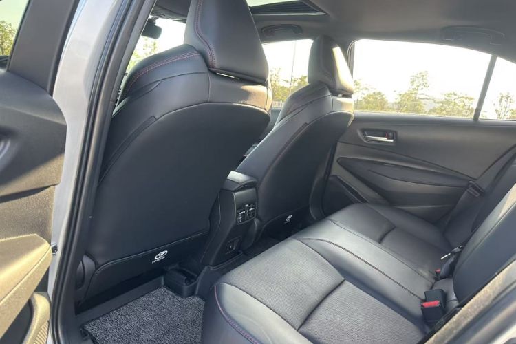 Used Toyota Levin 2021 Dual-Motor 1.8H E-CVT Sport Edition
