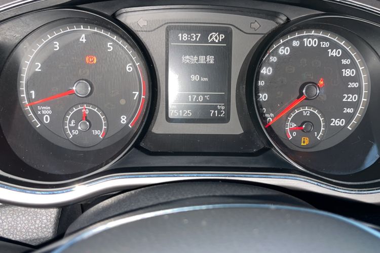 Used Volkswagen Passat 2017 330TSI DSG Luxury Edition
