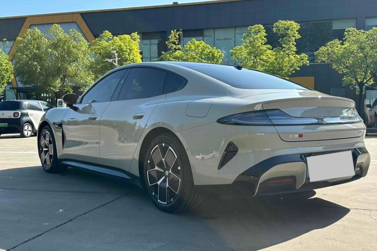 Used  SU7 2024 Rear-Drive Long-Range Intelligent Driving Version
