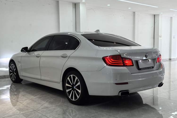 Used BMW 5 Series 2015 535Li Leading Model