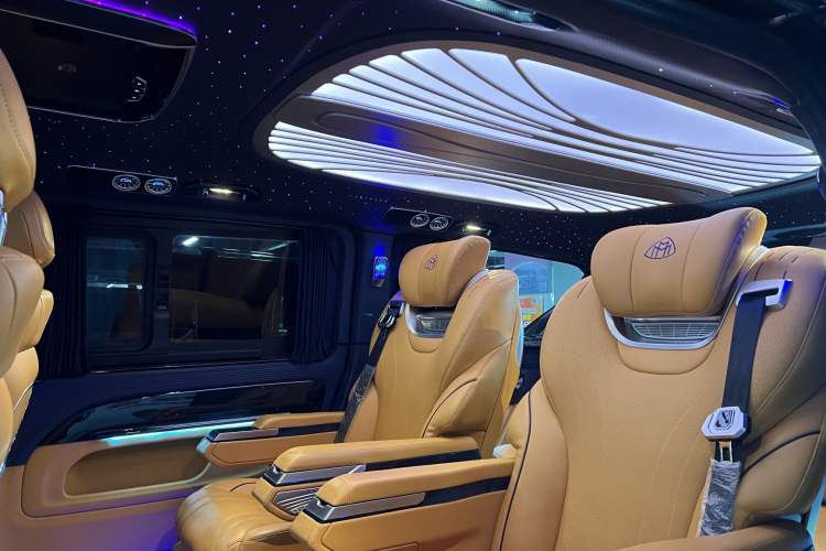 Used Mercedes-Benz Vito 2021 2.0T Business Version 7 Seats
