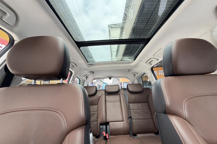 Used Haval H9 2017 2.0T Gasoline 4x4 Prestige Model 7 Seats
