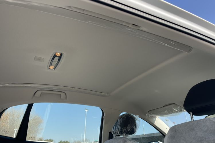 Used Hongqi E-QM5 2024 500km Range Edition
