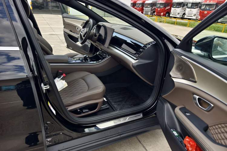 Used BYD Han 2023 EV Champion Edition 605KM Front-Drive Premium Model
