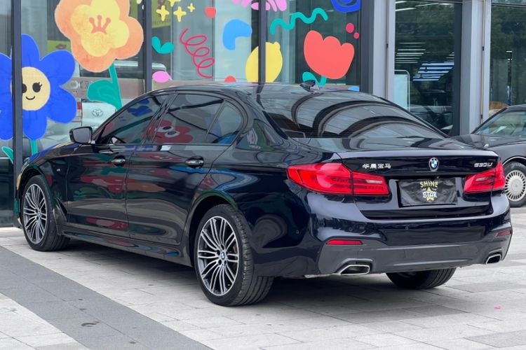 Used BMW 5 Series 2018 Restyled 530Li Leading Edition M Sport Package
