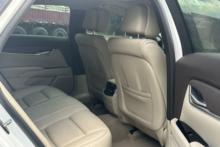 Used Cadillac XTS 2014 28T Comfort Version