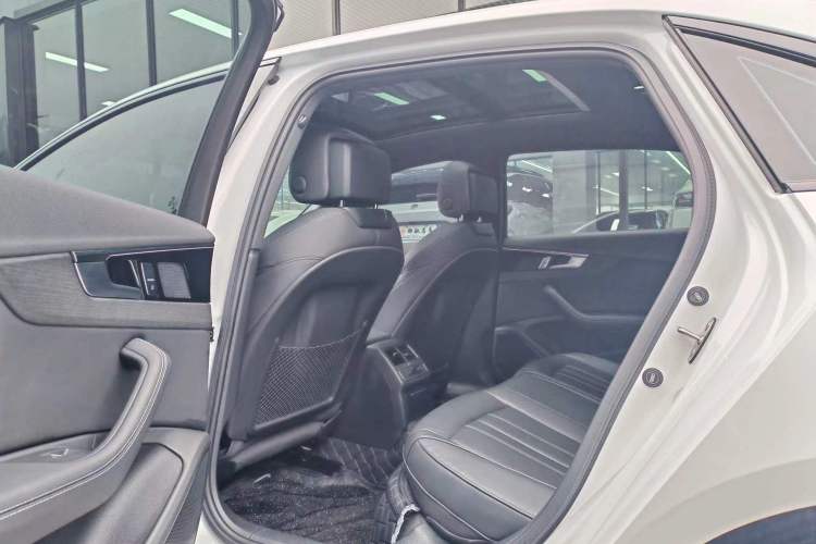 Used Audi A4L 2024 40 TFSI Luxury Dynamic Edition
