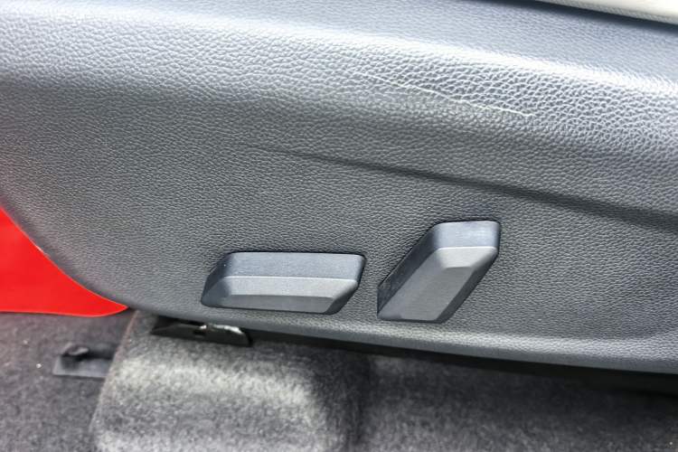 Used Venucia V DD-i 2023 110 km iE Version