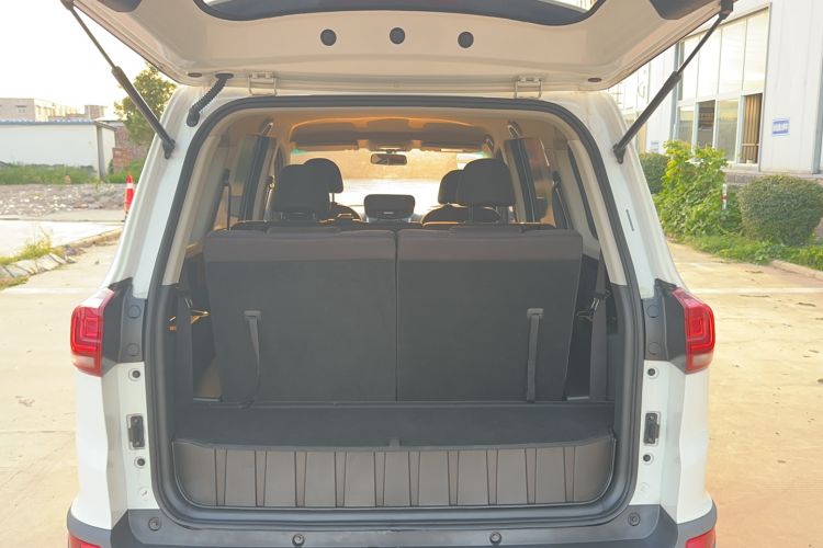 Used SWM X3 2020 1.5L Manual Value Edition 7 Seats
