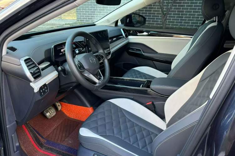 Used Volkswagen ID.6 CROZZ 2022 Long-Range PRO Edition