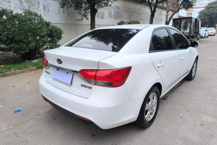 Used Kia Forte 2014 1.6L MT GL
