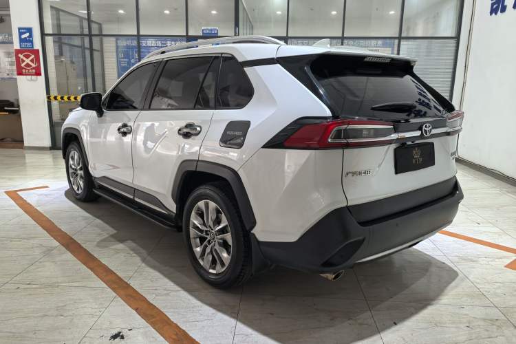 Used Toyota Wildlander 2022 2.0L CVT Four-Wheel Drive Luxury Edition
