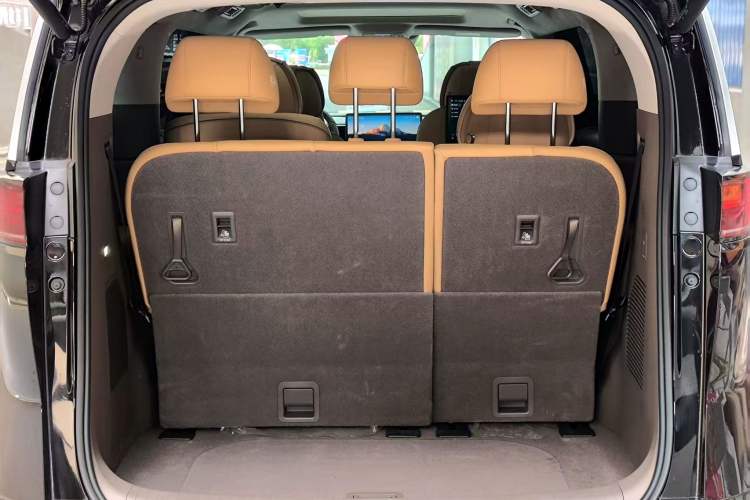 Used Denza D9 2022 DM-i 970 Four-Wheel Drive Flagship Model
