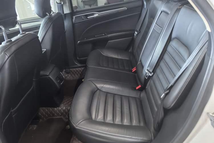 Used Ford Mondeo 2017 EcoBoost 180 Stylish Model
