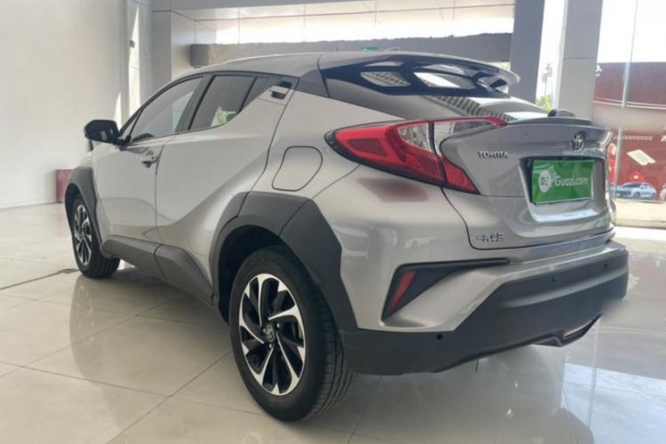 Used Toyota IZOA 2018 2.0L Yichi Version China VI Standard
