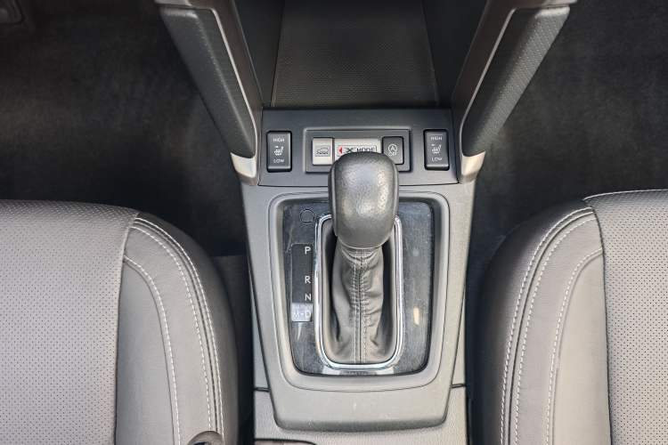 Used Subaru Forester 2016 2.5i Luxury Navigation Edition
