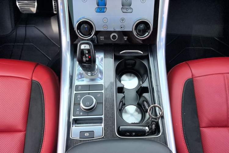 Used Land Rover Range Rover Sport 2022 3.0 L6 YAO Black Edition
