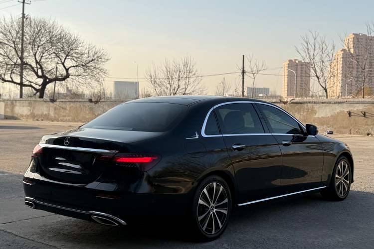 Used Mercedes-Benz E-Class New Energy 2022 Facelift E 350 e L Plug-in Hybrid Sedan
