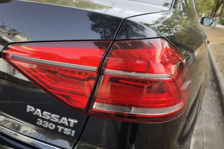 Used Volkswagen Passat 2016 330TSI DSG Prestige Edition
