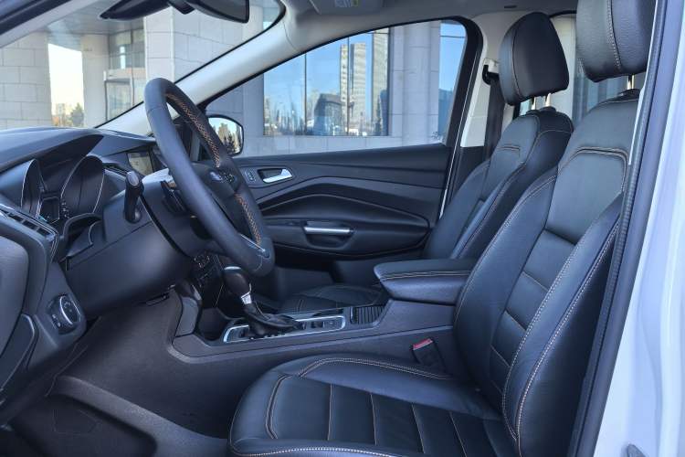 Used Ford Kuga 2017 EcoBoost 245 Four-Wheel-Drive Sport Model
