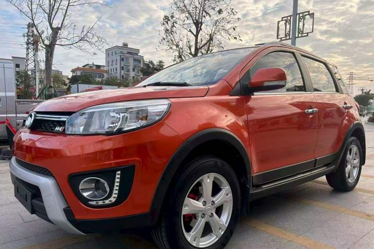 Used Great Wall M4 2014 1.5L manual Comfort trim level
