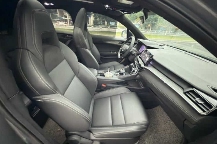 Used Lynk & Co 06 2020 1.5T JinPro model
