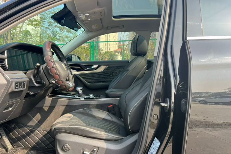 Used Hongqi HS5 2022 Revised Version 2.0T Smart Connect Flagship Edition