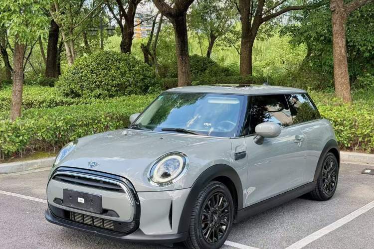 Used  MINI 2022 Updated 1.5T ONE
